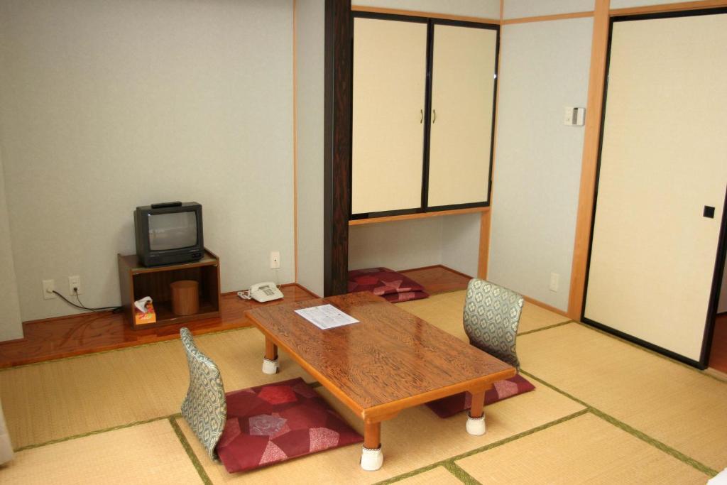 Hotel Yuou Onsen Кофу Номер фото